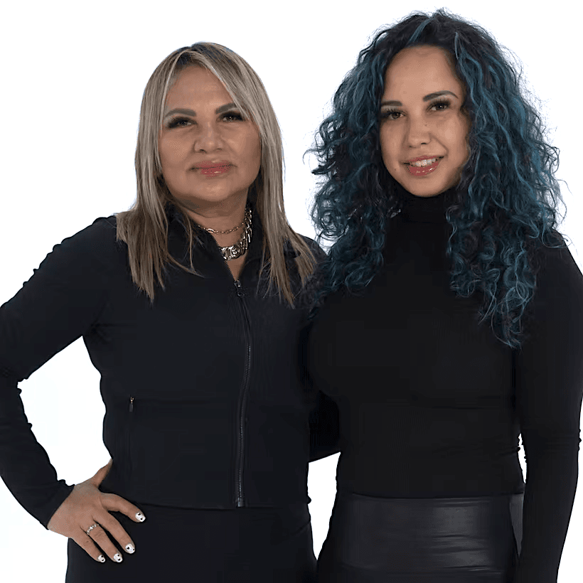 Dora and Karla - Mother-daughter lash artist duo